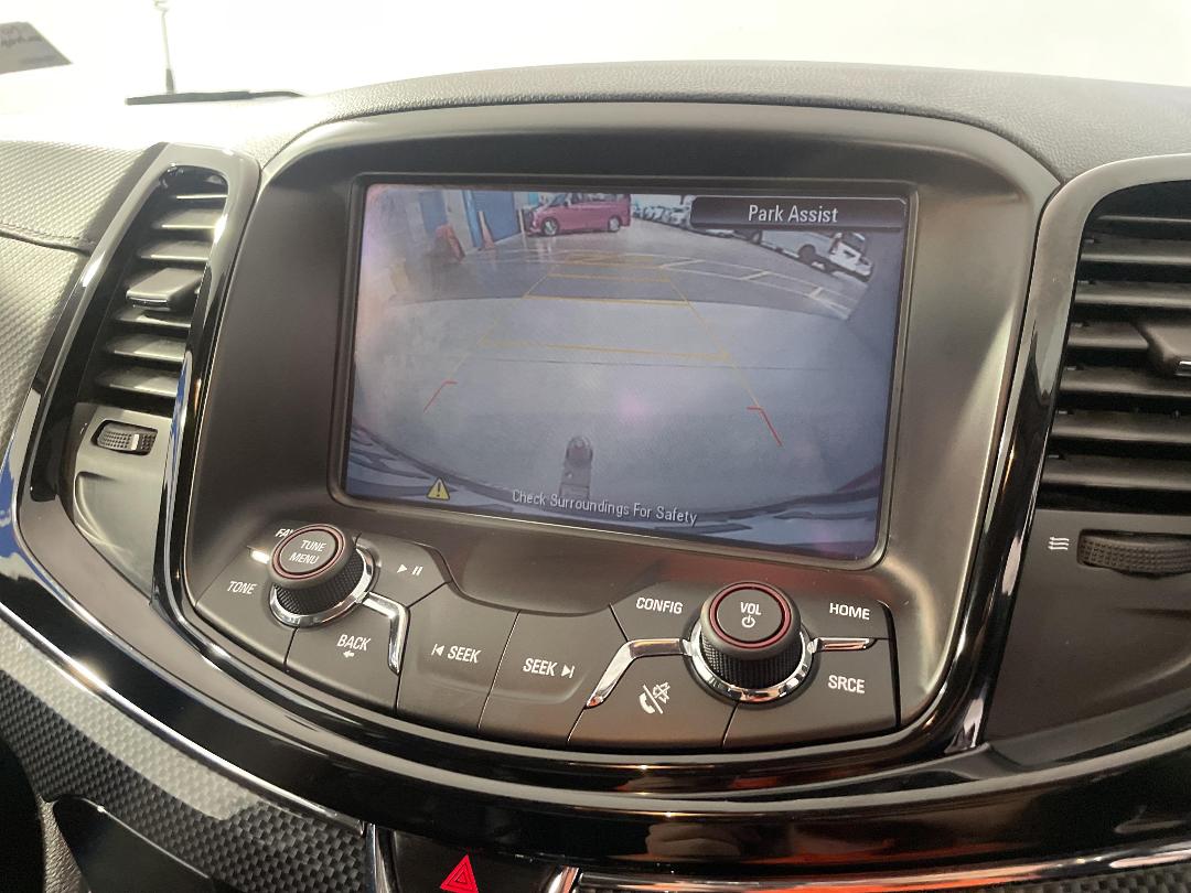 Photo '27' of Holden Commodore Photo '27' of Holden Commodore