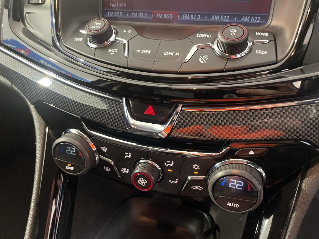 Photo '28' of Holden Commodore Photo '28' of Holden Commodore