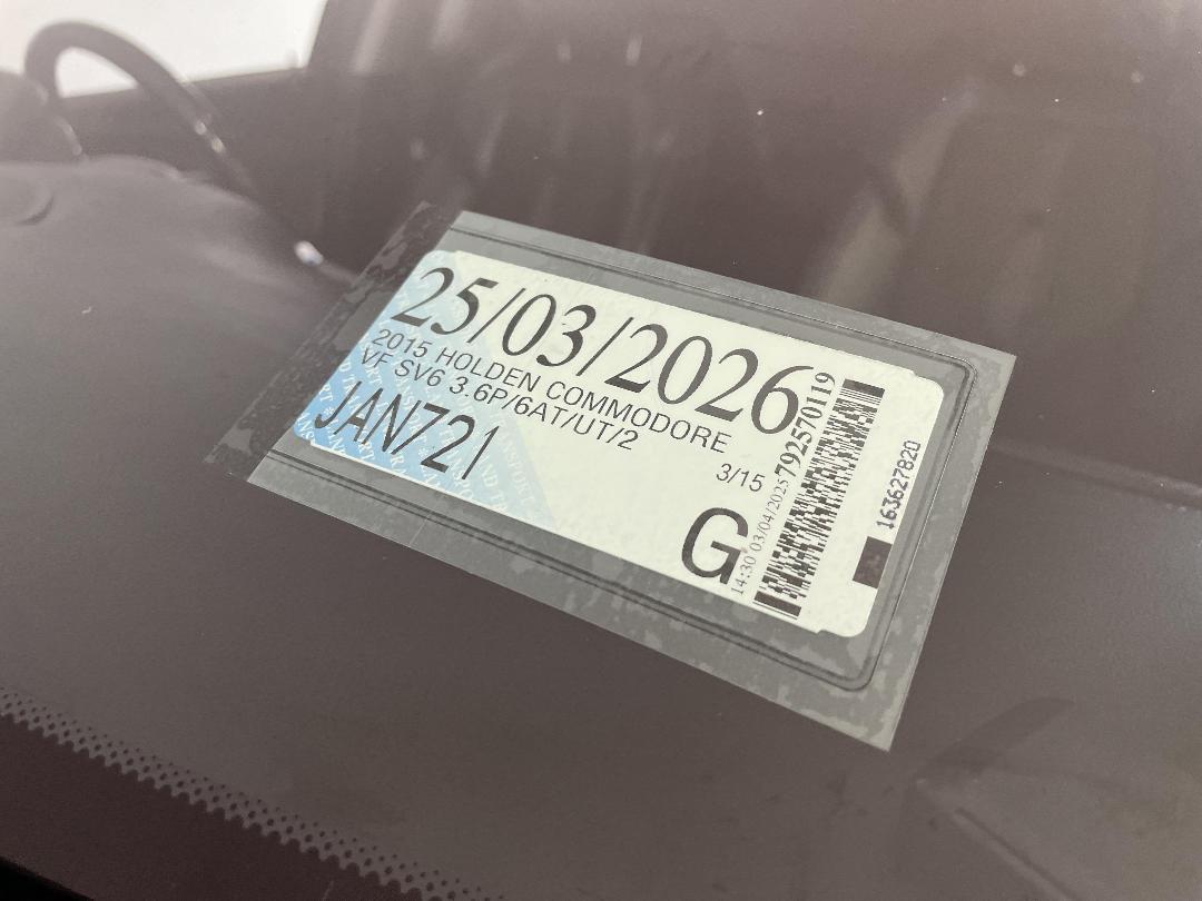 Photo '32' of Holden Commodore Photo '32' of Holden Commodore