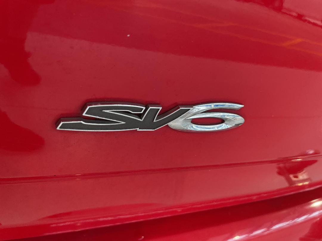 Photo '33' of Holden Commodore Photo '33' of Holden Commodore