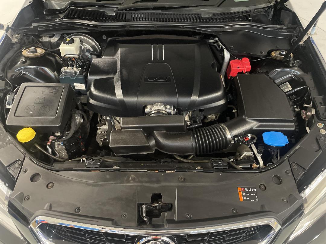 Photo '13' of Holden Commodore Photo '13' of Holden Commodore