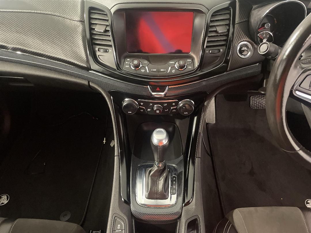 Photo '18' of Holden Commodore Photo '18' of Holden Commodore