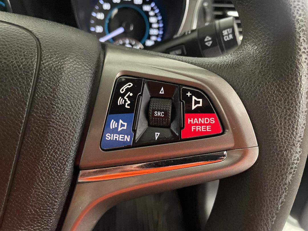 Photo '25' of Holden Commodore Photo '25' of Holden Commodore