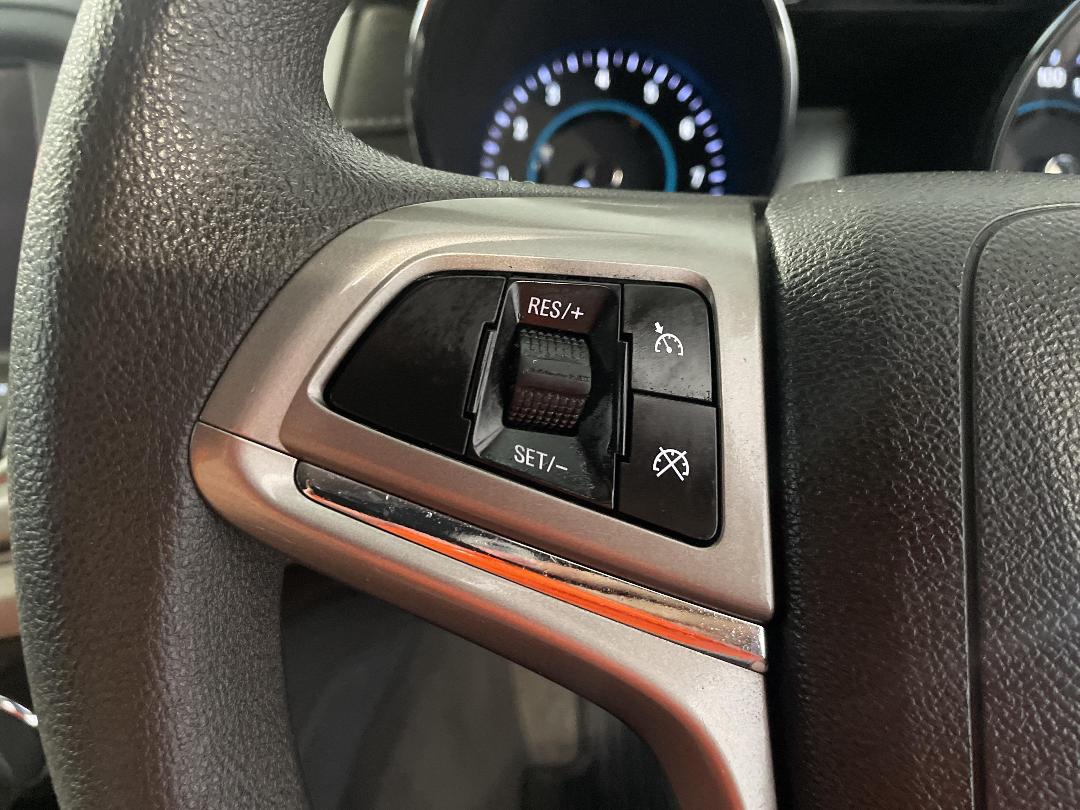 Photo '26' of Holden Commodore Photo '26' of Holden Commodore