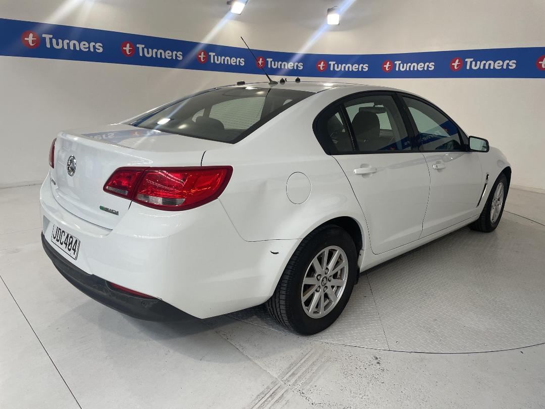 Photo '7' of Holden Commodore Photo '7' of Holden Commodore