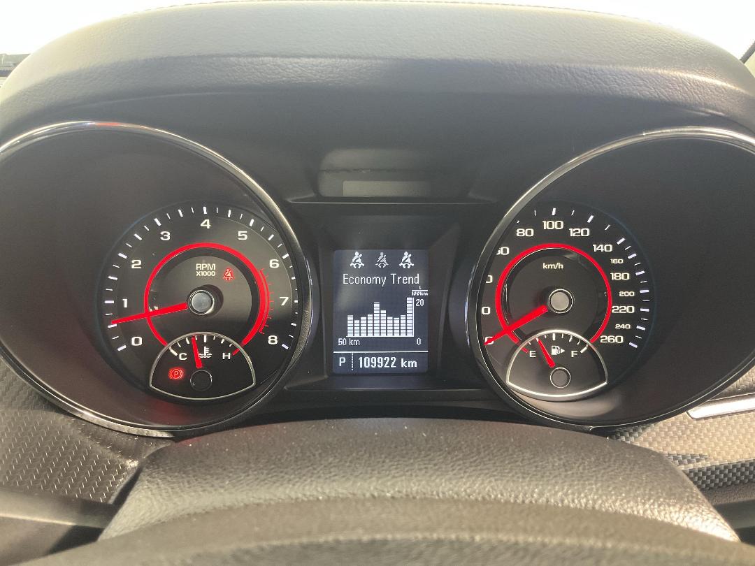 Photo '21' of Holden Commodore Photo '21' of Holden Commodore