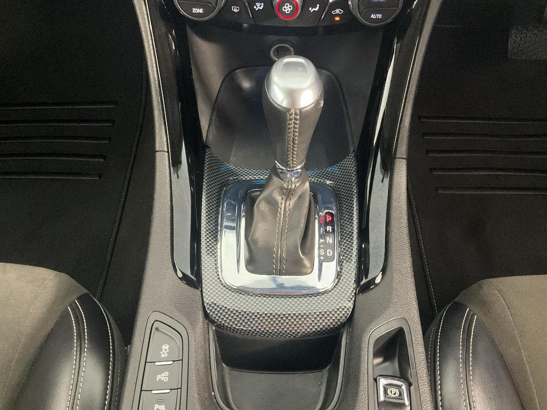 Photo '18' of Holden Commodore Photo '18' of Holden Commodore