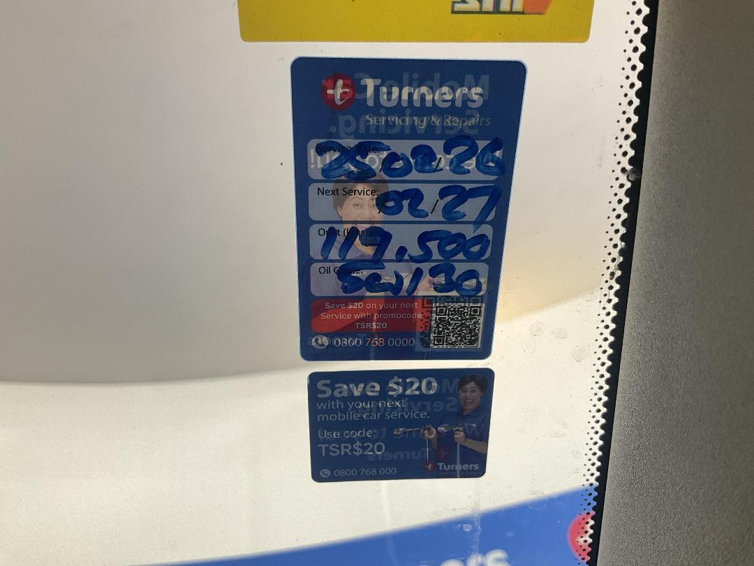 Photo '23' of Holden Commodore Photo '23' of Holden Commodore