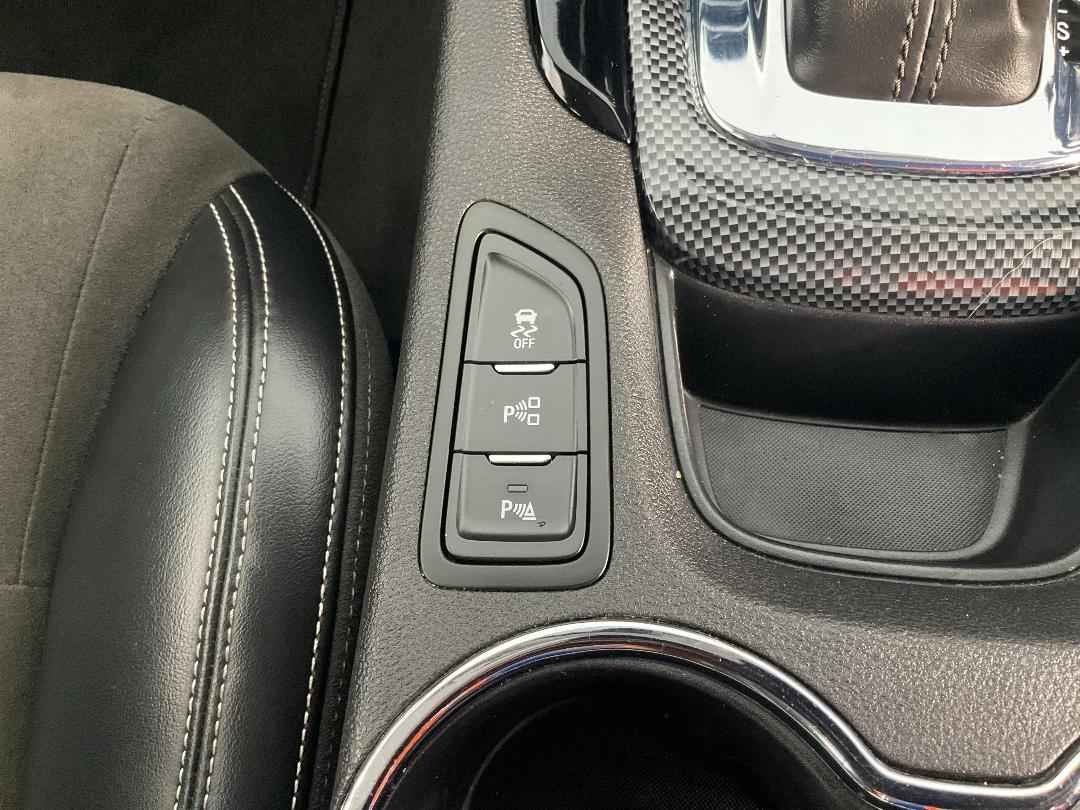 Photo '29' of Holden Commodore Photo '29' of Holden Commodore