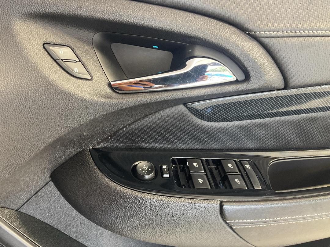 Photo '31' of Holden Commodore Photo '31' of Holden Commodore