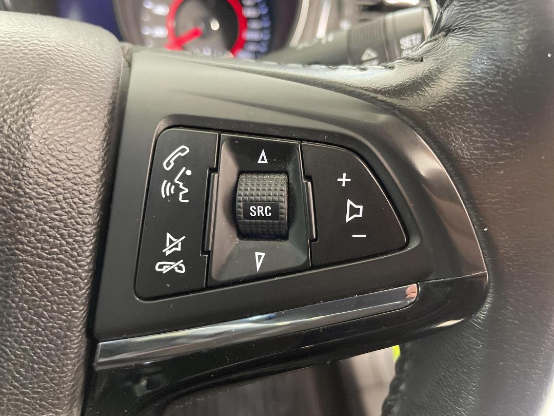 Photo '24' of Holden Commodore Photo '24' of Holden Commodore