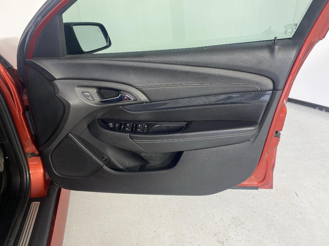 Photo '15' of Holden Commodore Photo '15' of Holden Commodore