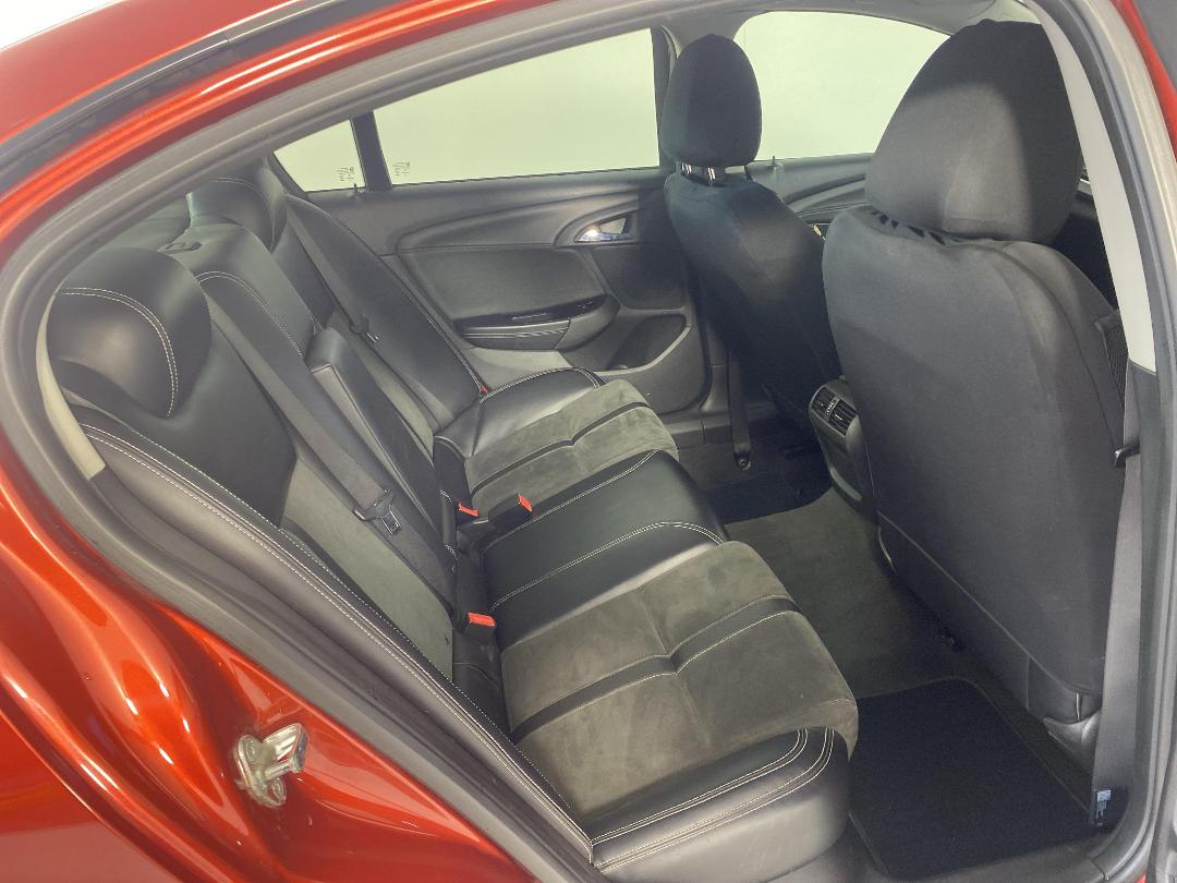 Photo '20' of Holden Commodore Photo '20' of Holden Commodore