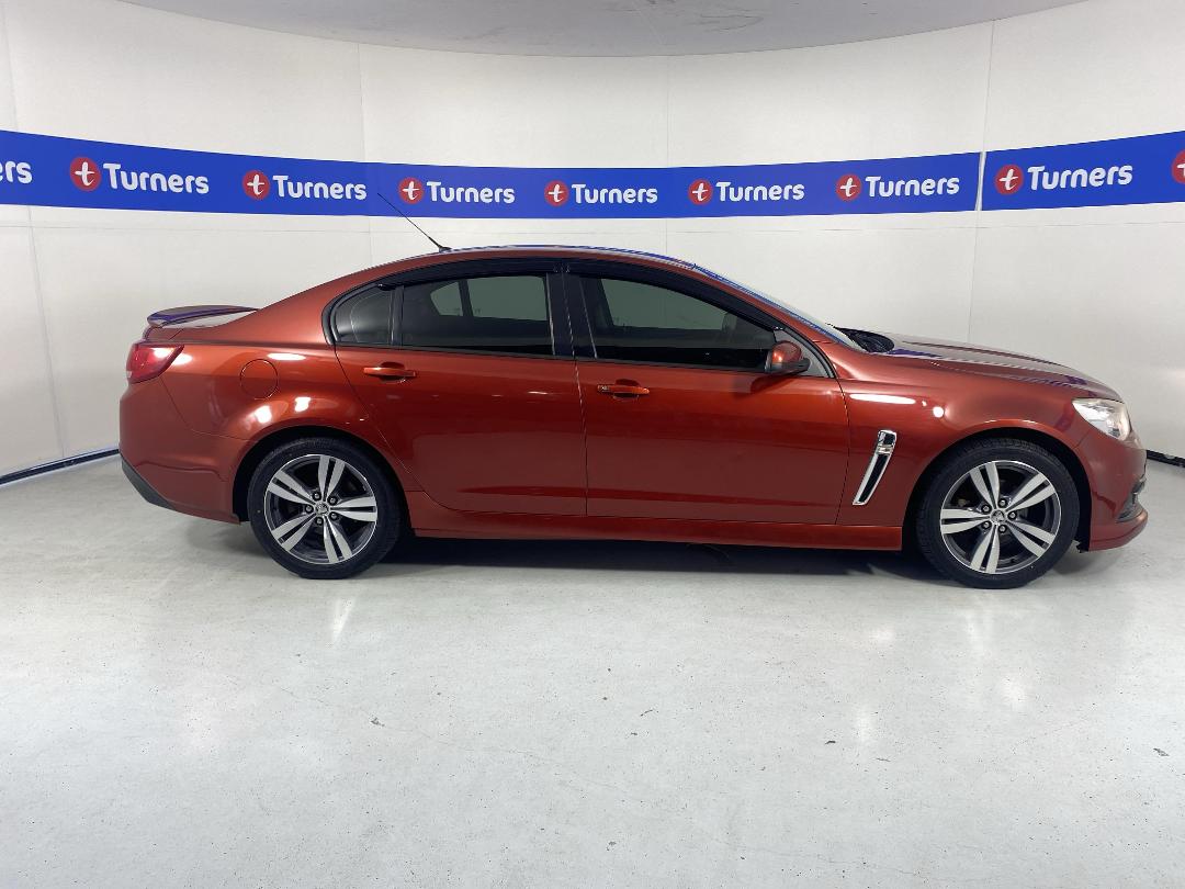 Photo '23' of Holden Commodore Photo '23' of Holden Commodore