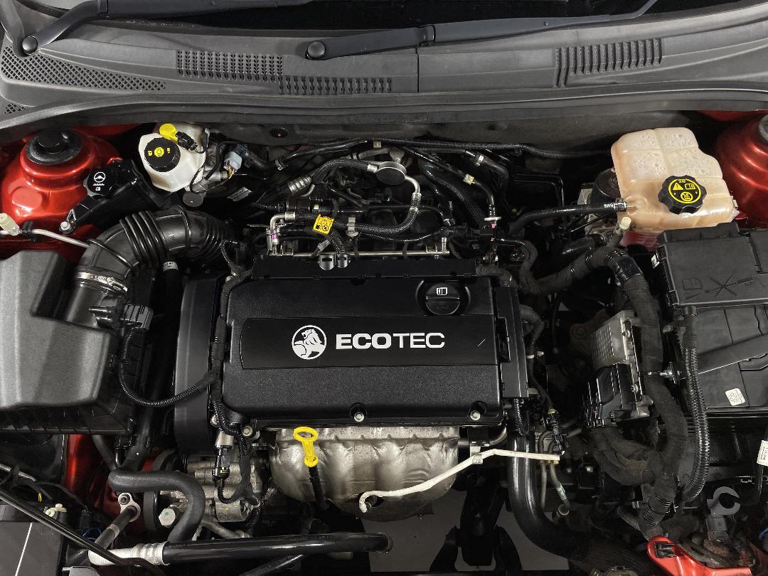 Photo '13' of Holden Cruze