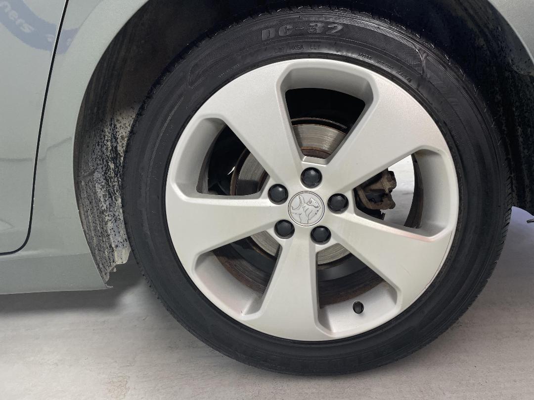 Photo '11' of Holden Cruze Photo '11' of Holden Cruze