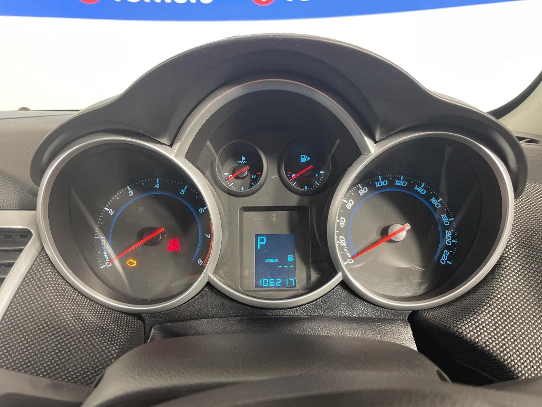 Photo '21' of Holden Cruze Photo '21' of Holden Cruze