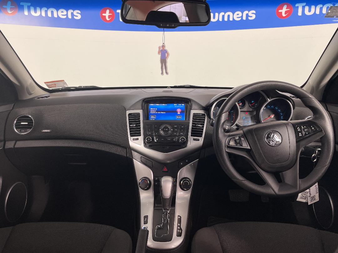 Photo '17' of Holden Cruze Photo '17' of Holden Cruze