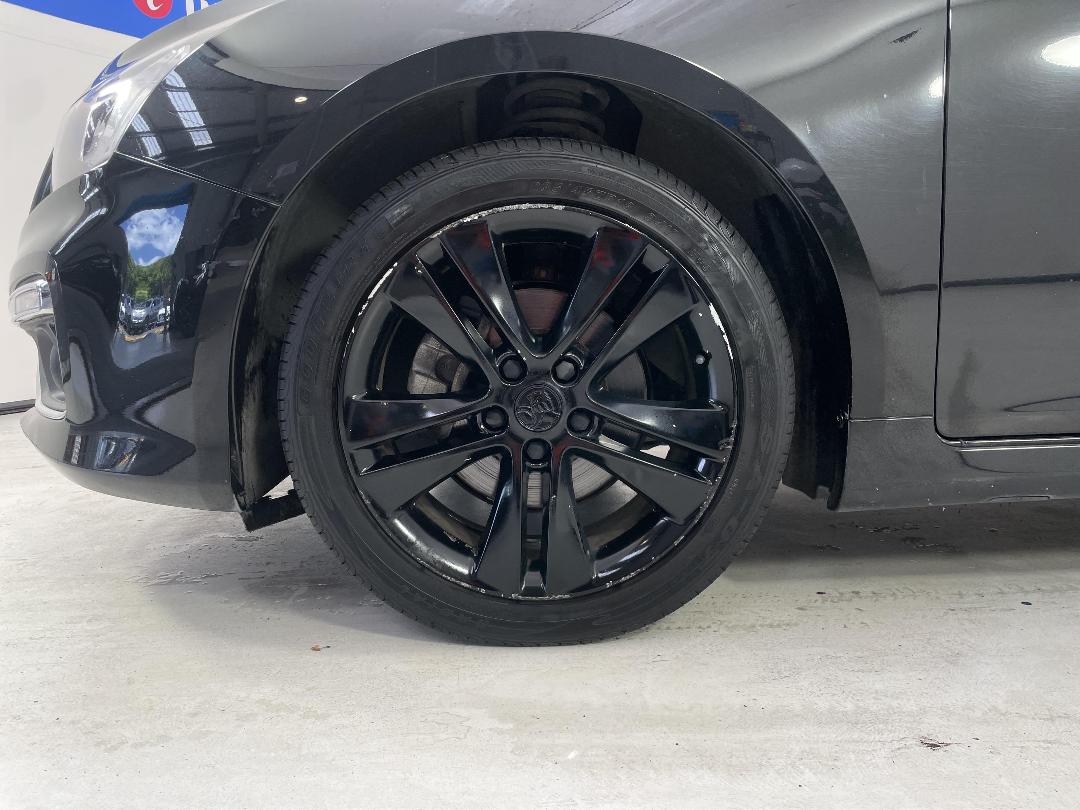 Photo '8' of Holden Cruze SRI-V