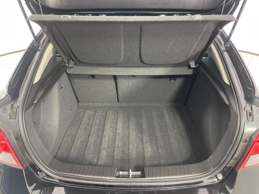 Photo '12' of Holden Cruze SRI-V