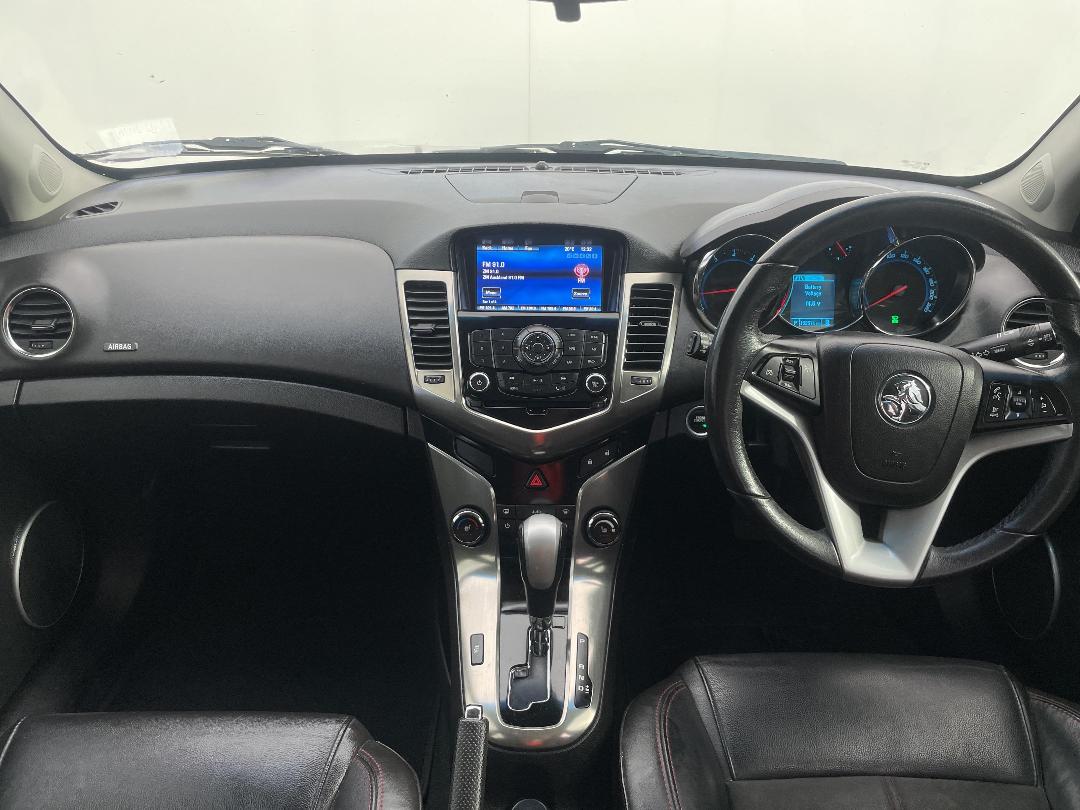 Photo '15' of Holden Cruze SRI-V
