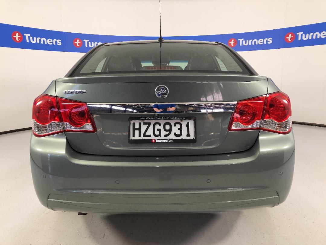 Photo '6' of Holden Cruze