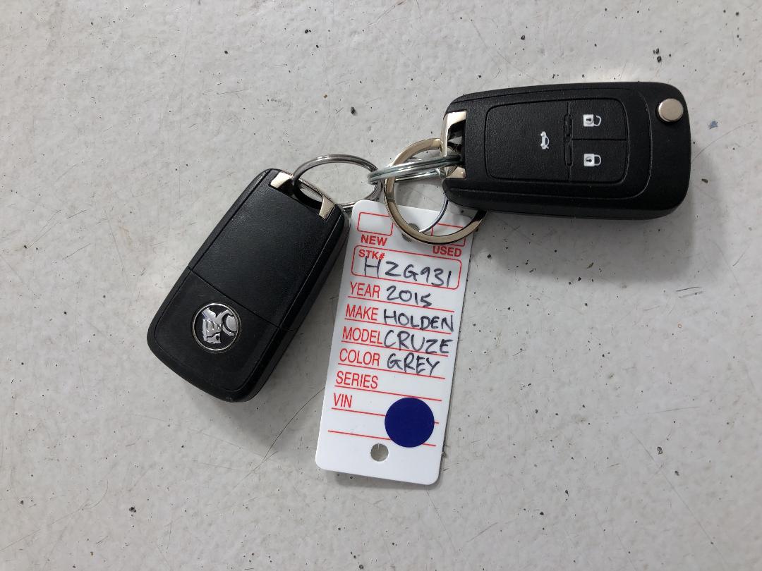 Photo '22' of Holden Cruze