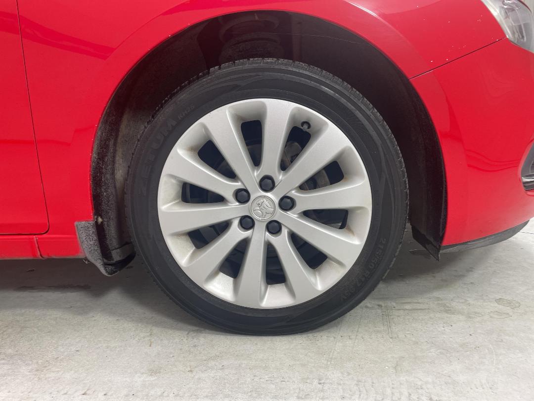 Photo '9' of Holden Cruze Photo '9' of Holden Cruze