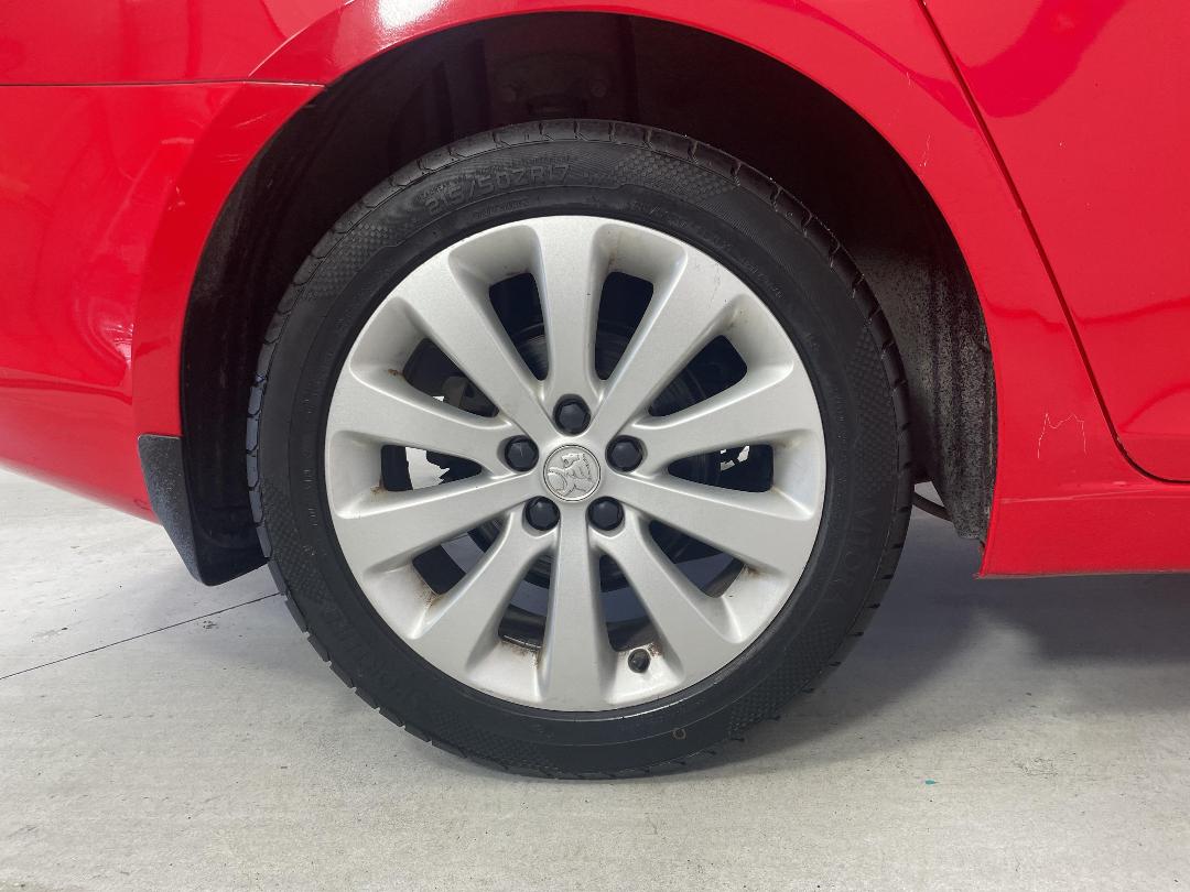 Photo '12' of Holden Cruze Photo '12' of Holden Cruze