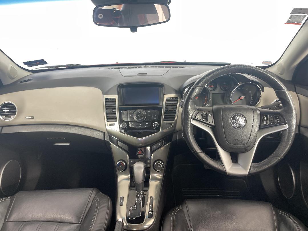 Photo '17' of Holden Cruze Photo '17' of Holden Cruze