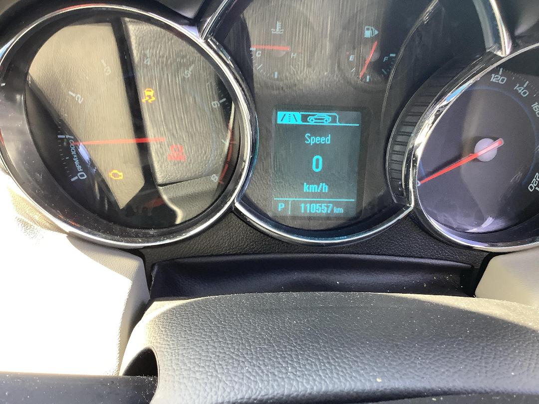 Photo '14' of Holden Cruze CDX