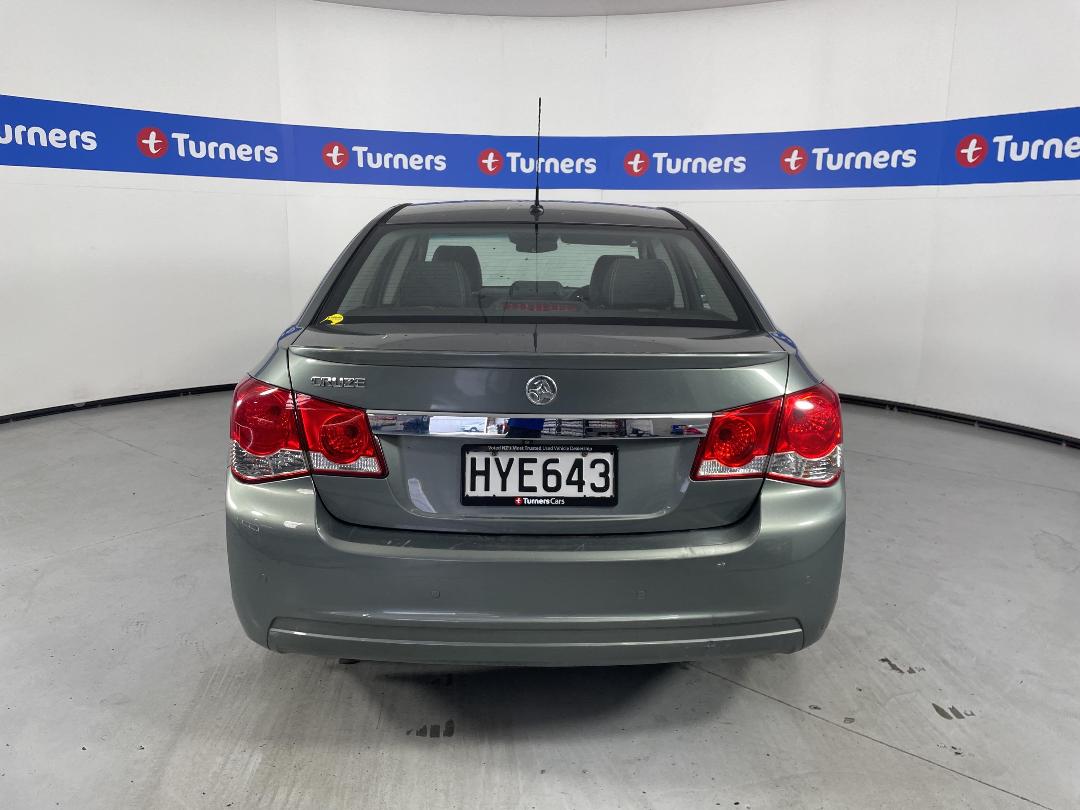 Photo '6' of Holden Cruze