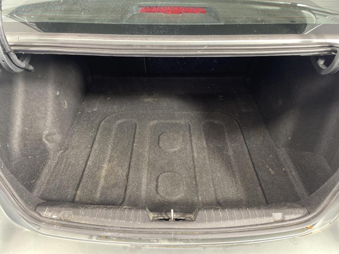 Photo '14' of Holden Cruze