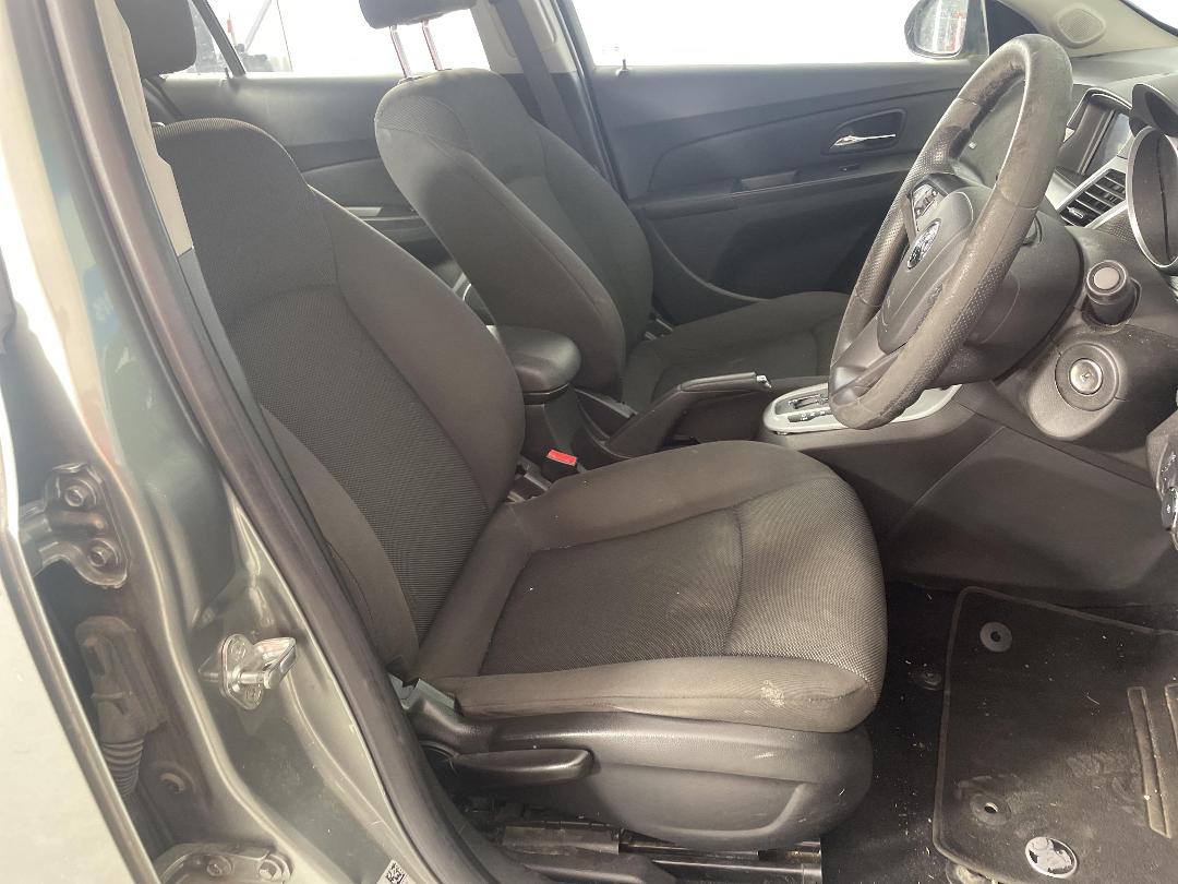 Photo '14' of Holden Cruze Equipe