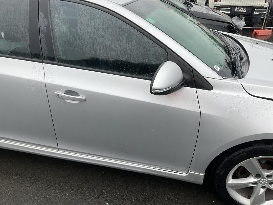 Photo '3' of Holden Cruze SRI-V