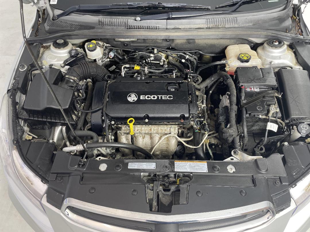 Photo '13' of Holden Cruze