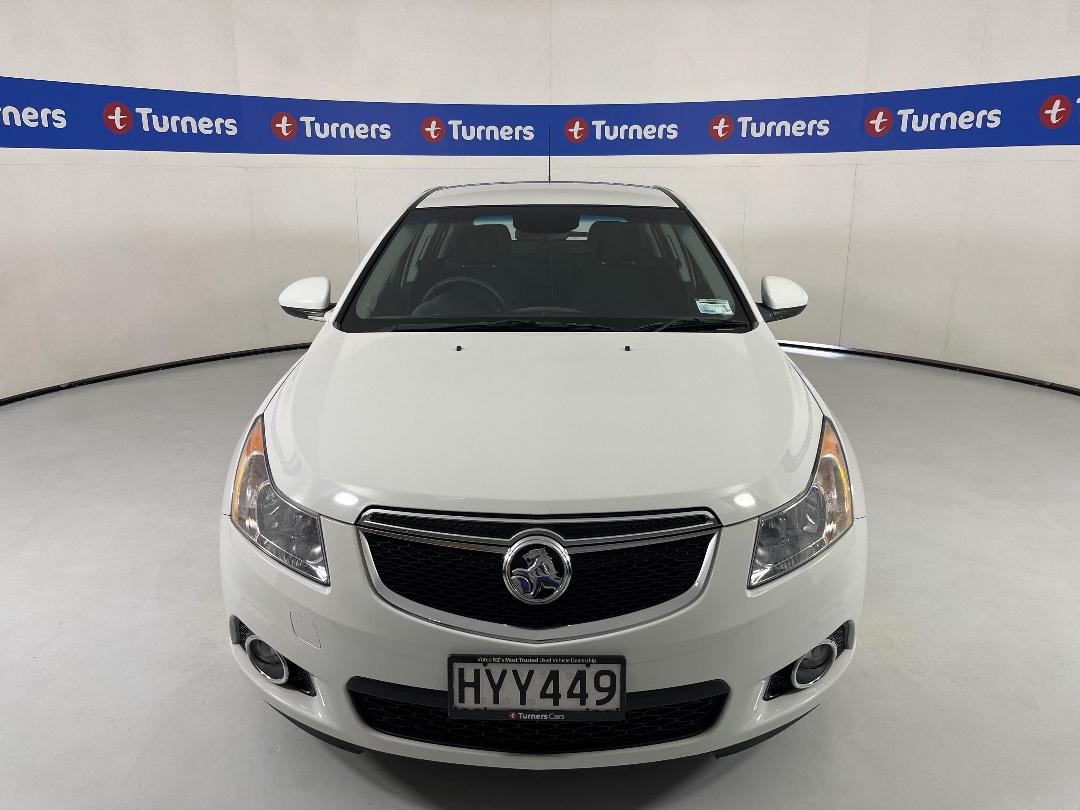 Photo '2' of Holden Cruze