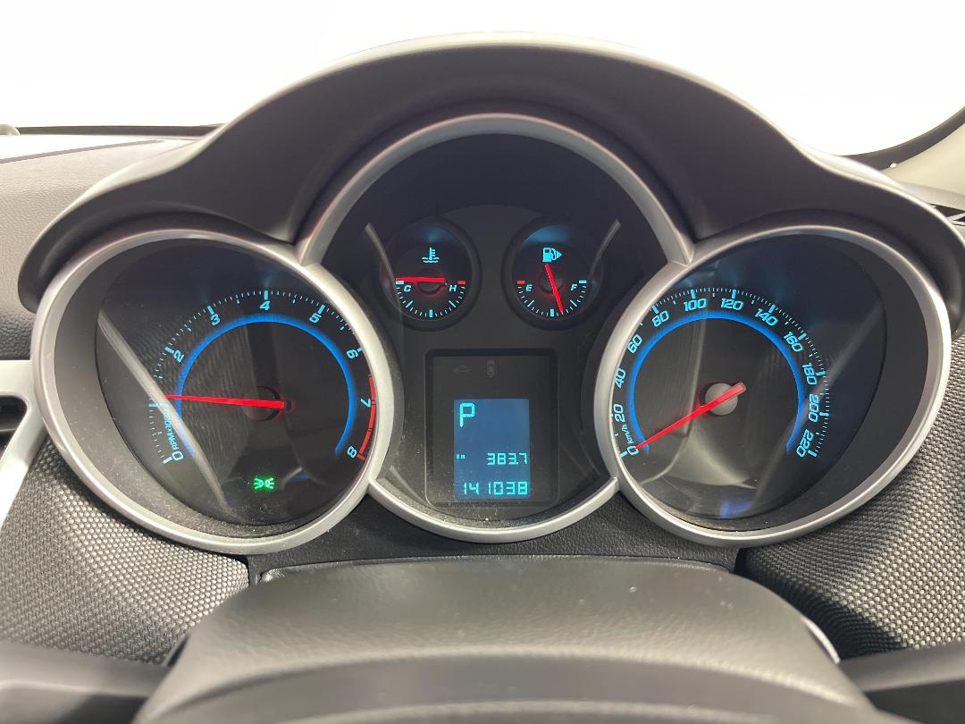 Photo '21' of Holden Cruze