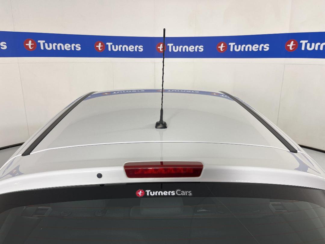 Photo '27' of Holden Cruze