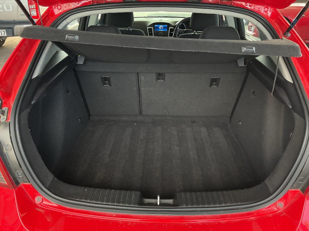 Photo '12' of Holden Cruze Equipe HB