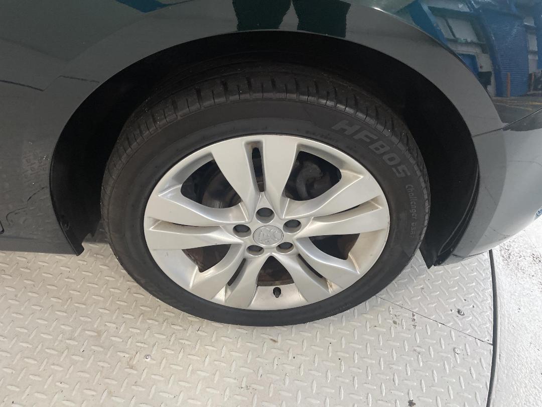 Photo '2' of Holden Cruze Equipe