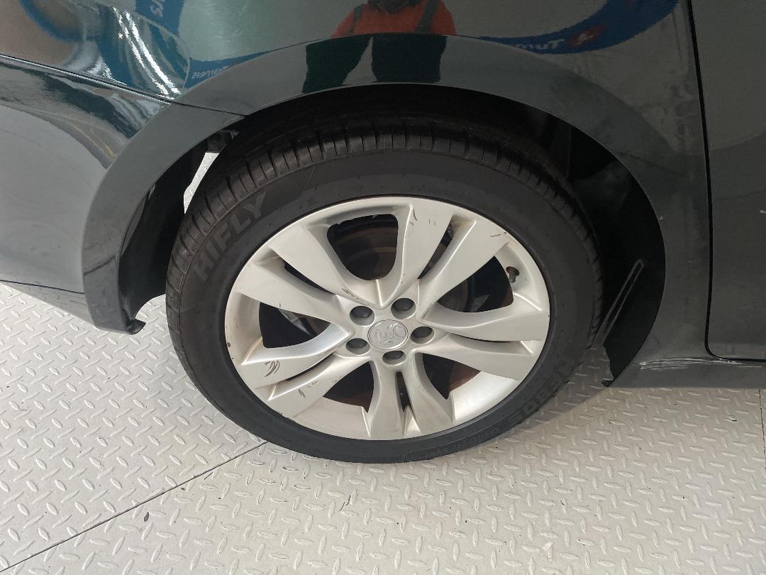 Photo '8' of Holden Cruze Equipe