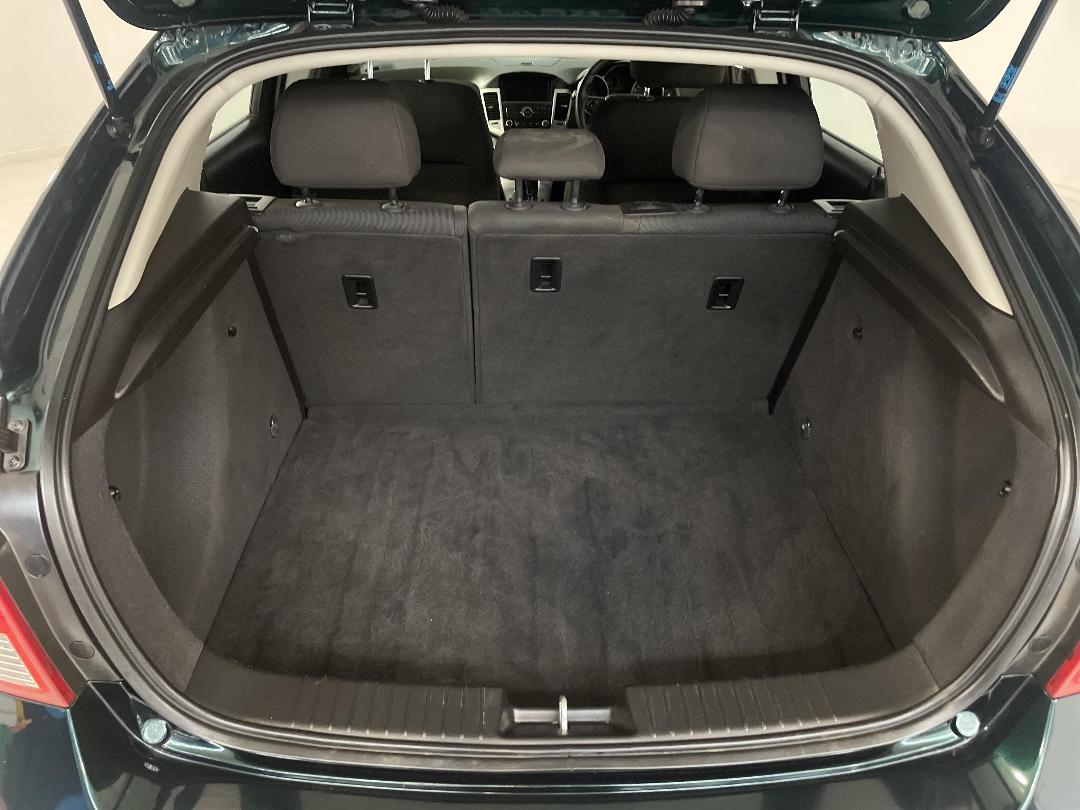 Photo '12' of Holden Cruze Equipe