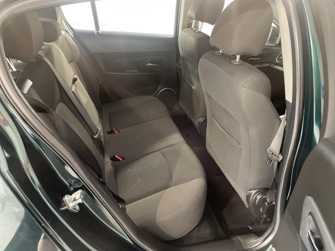 Photo '18' of Holden Cruze Equipe