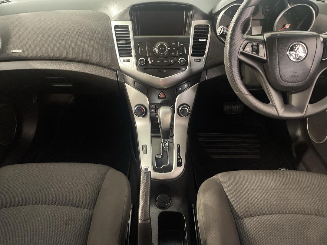 Photo '20' of Holden Cruze Equipe