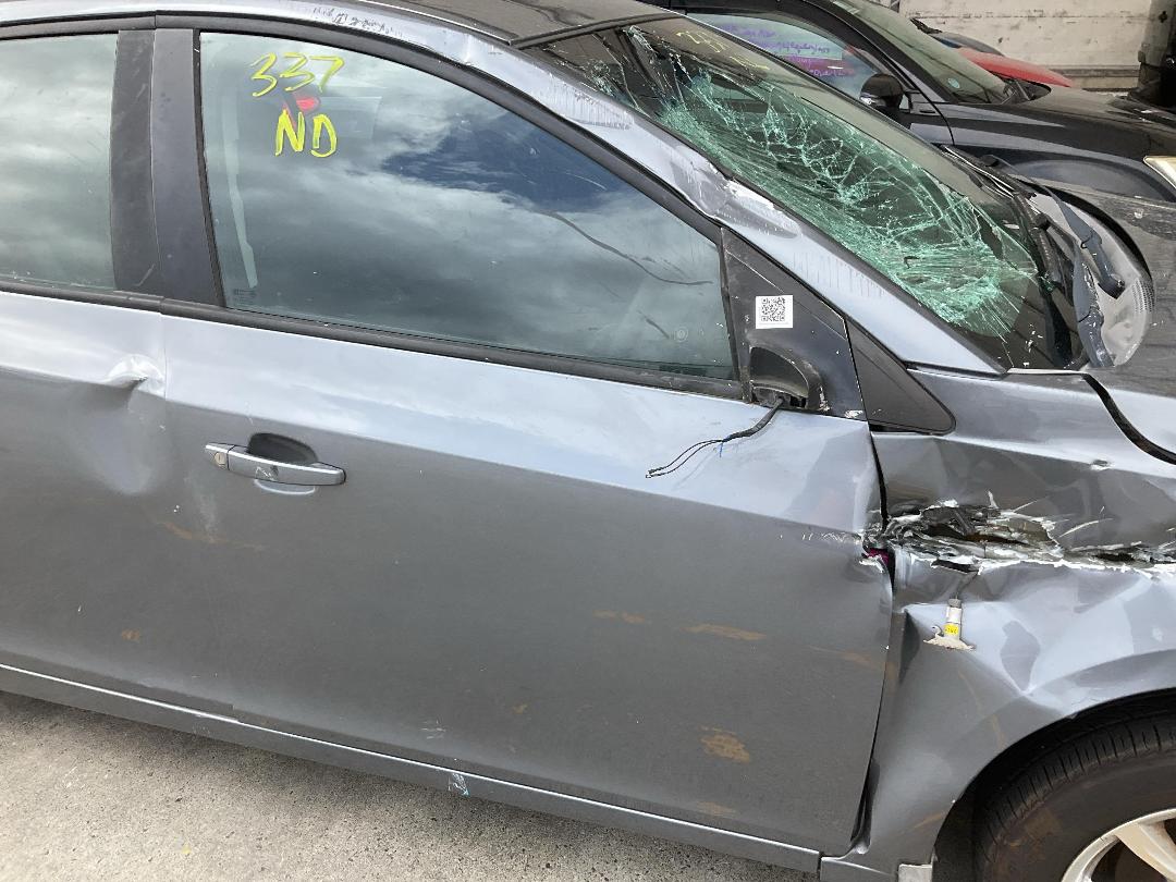 Photo '3' of Holden Cruze CD Photo '3' of Holden Cruze CD