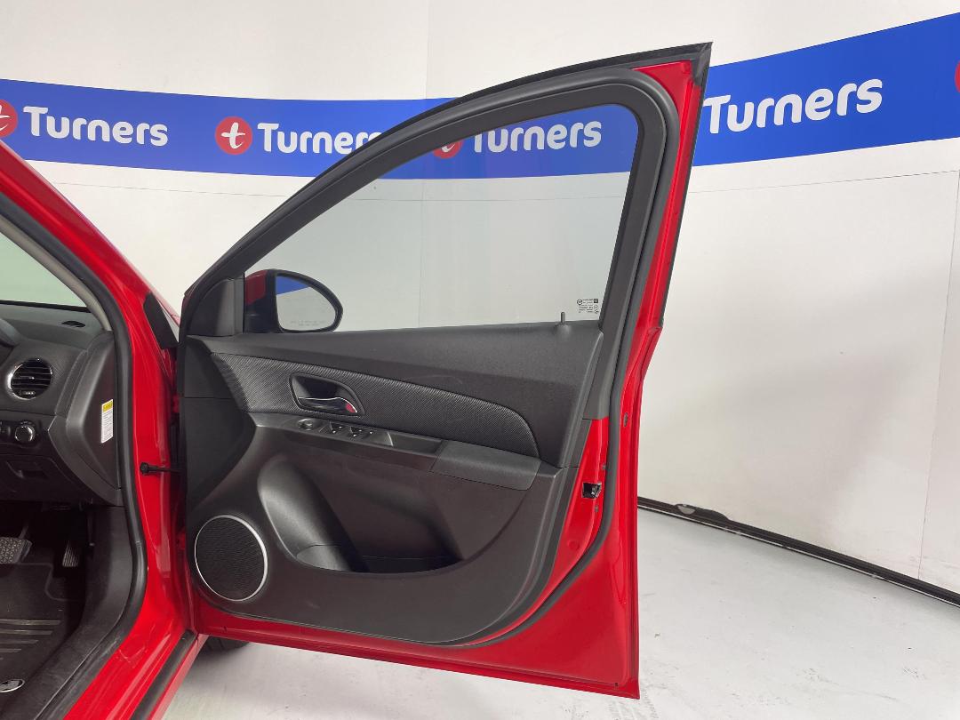 Photo '13' of Holden Cruze Equipe