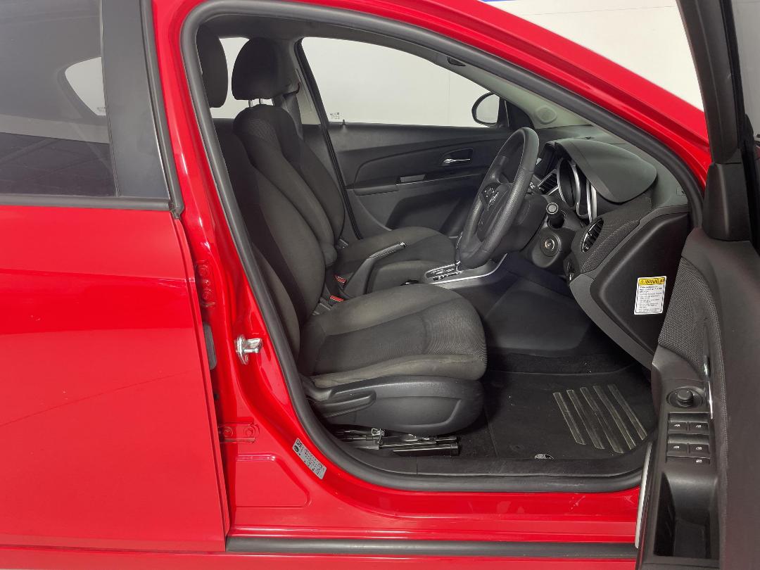 Photo '14' of Holden Cruze Equipe