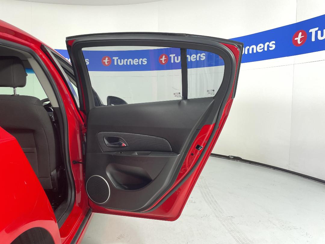 Photo '17' of Holden Cruze Equipe