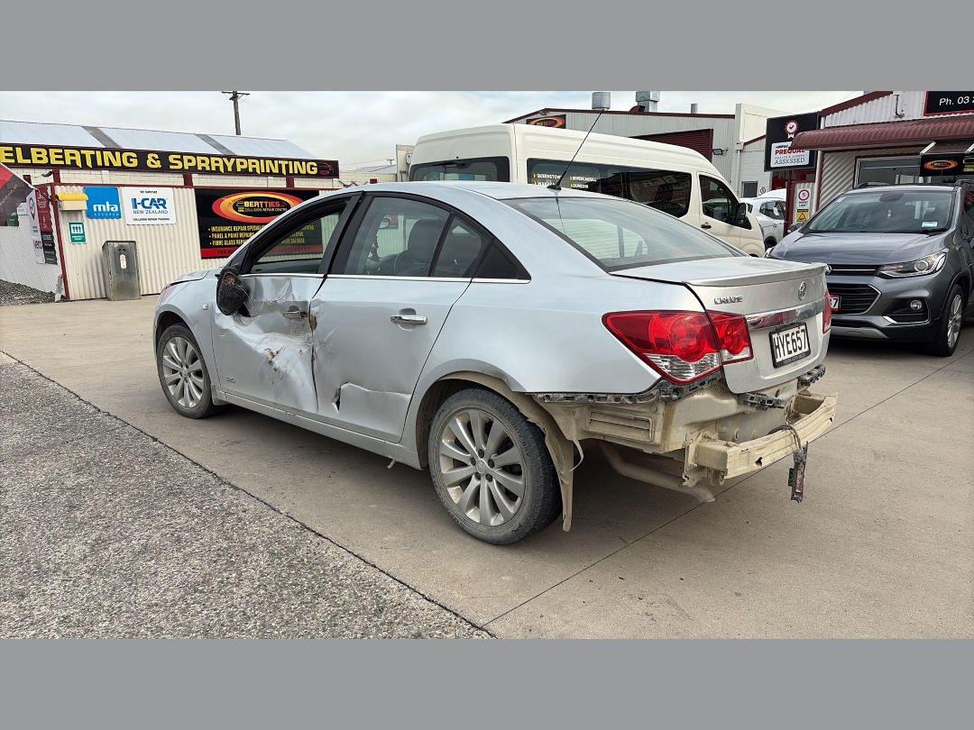 Photo '2' of Holden Cruze Z-Series